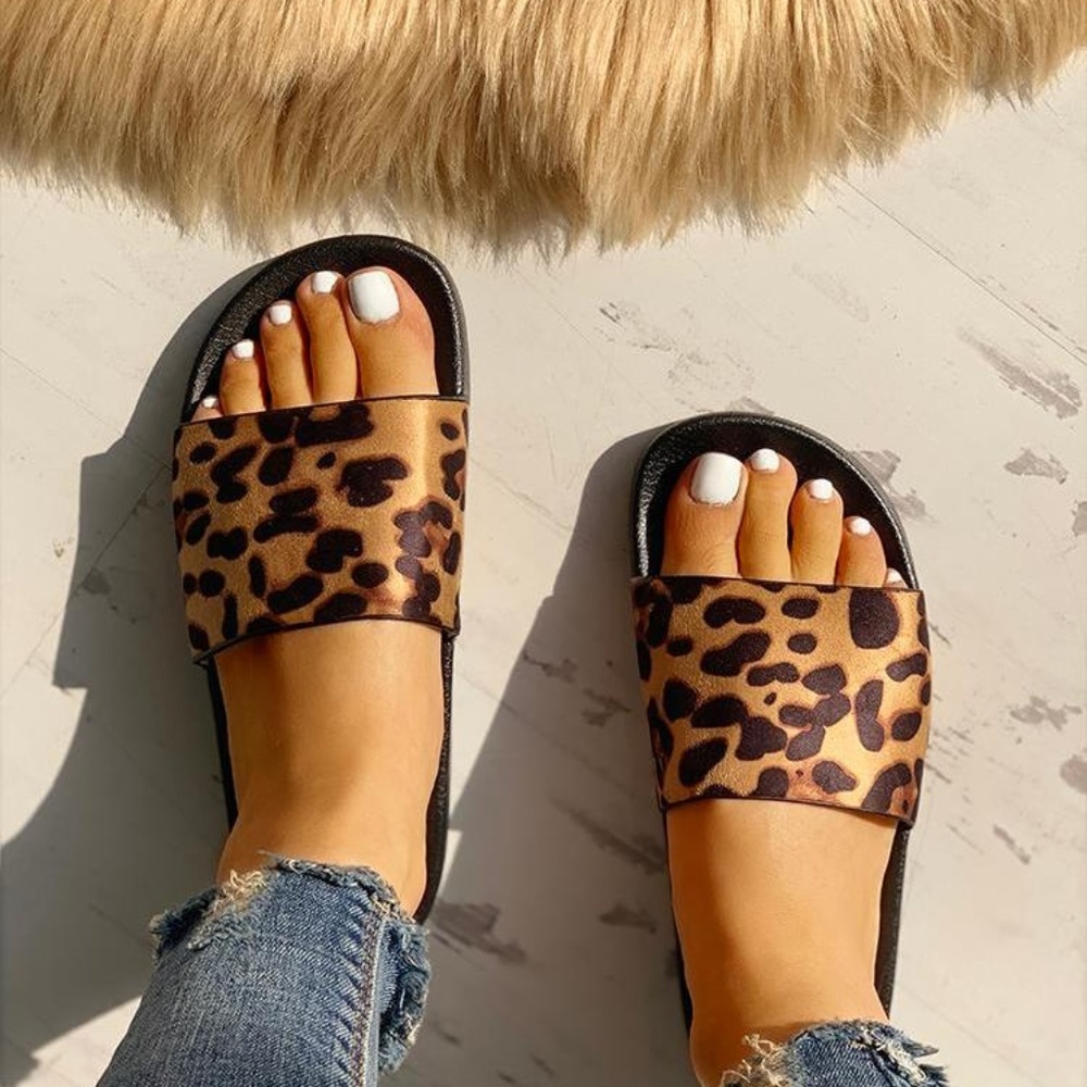 Leopard Pattern Open Toe Slippers Slides Sandals